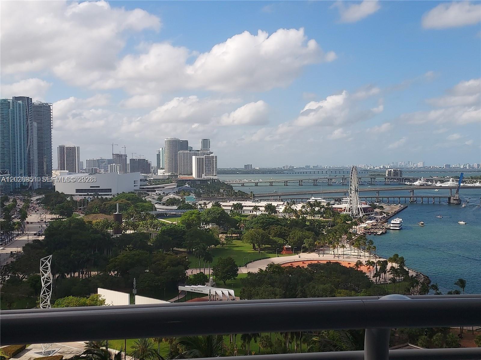 325 S Biscayne Blvd #2022, Miami FL 33131