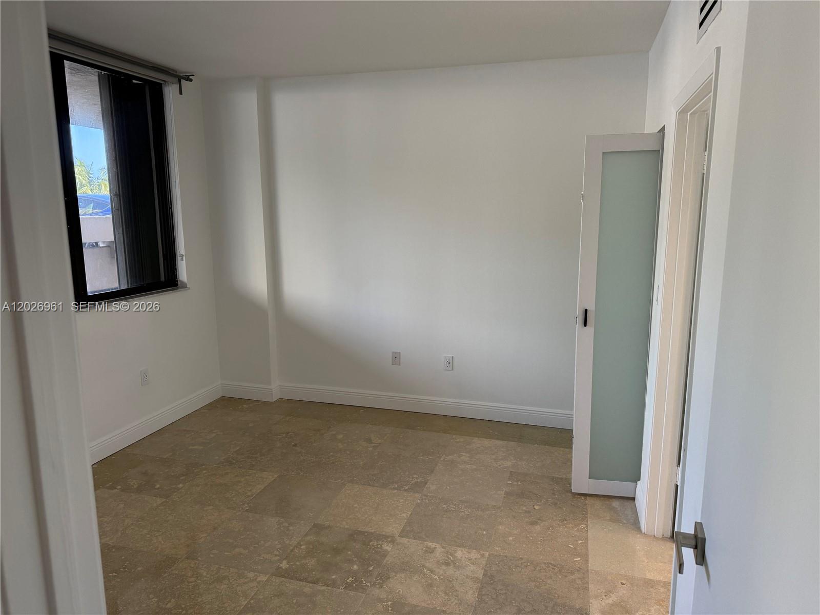 Brickell Key Dr Brickell Key Dr #410, Miami FL 33131