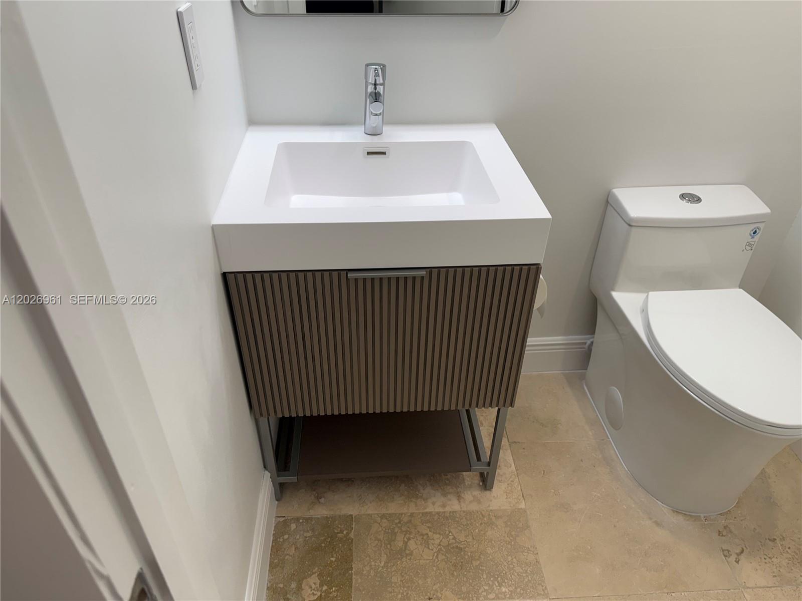 Brickell Key Dr Brickell Key Dr #410, Miami FL 33131