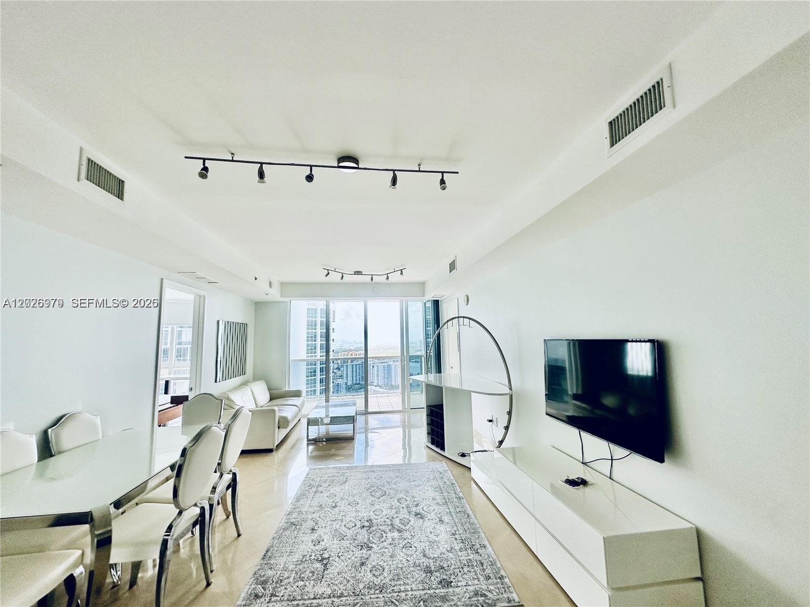 18201 Collins Ave #5307, Sunny Isles Beach FL 33160