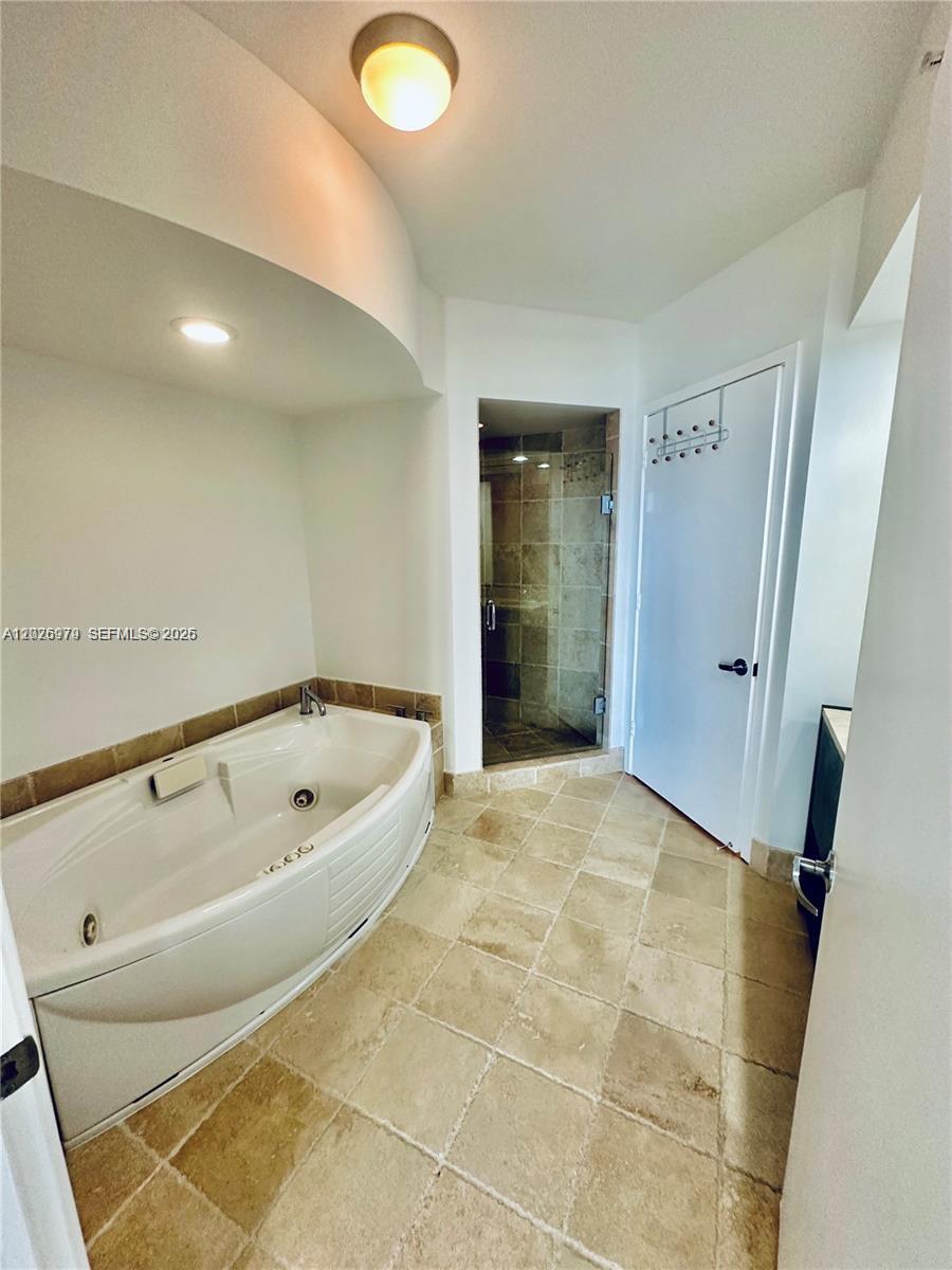 18201 Collins Ave #5307, Sunny Isles Beach FL 33160