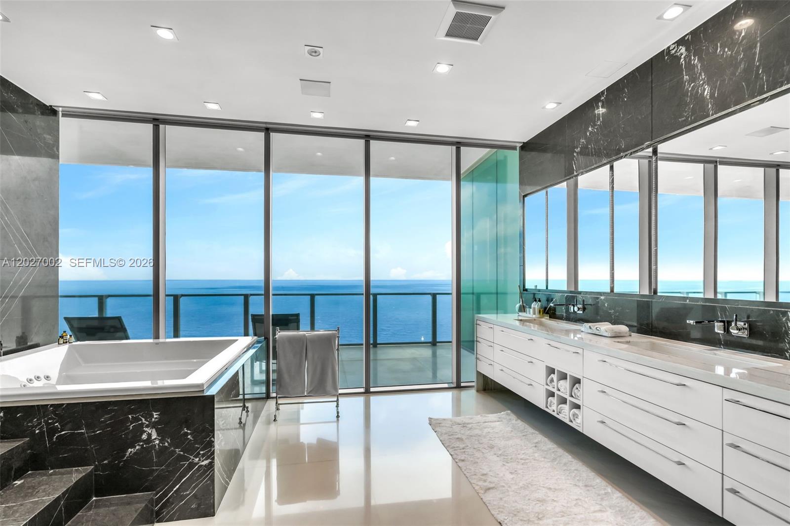 350 Ocean Dr #LPH2N, Key Biscayne FL 33149