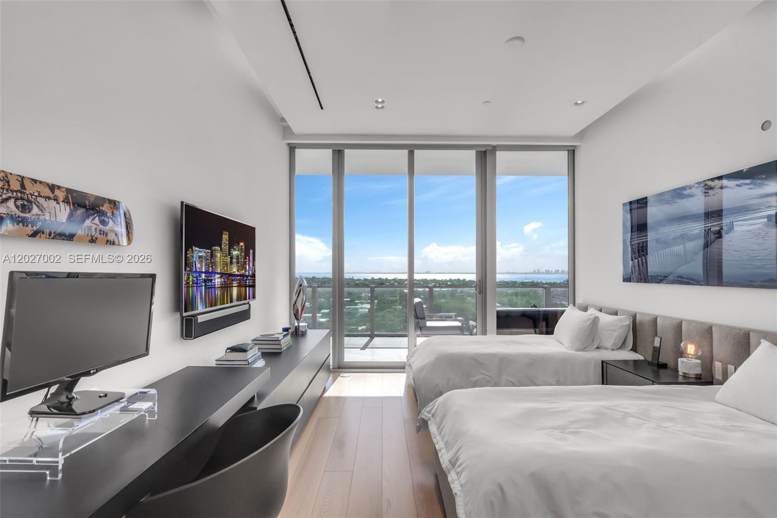 350 Ocean Dr #LPH2N, Key Biscayne FL 33149