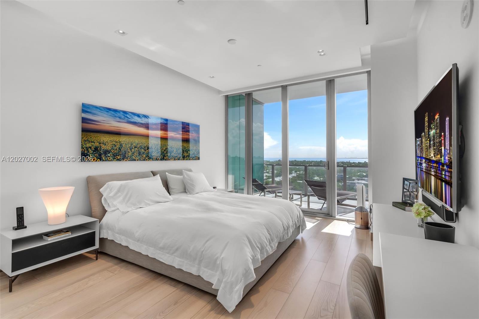 350 Ocean Dr #LPH2N, Key Biscayne FL 33149