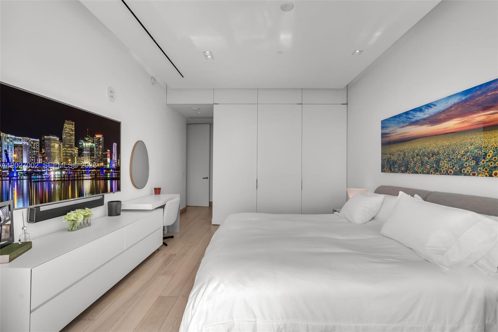 350 Ocean Dr #LPH2N, Key Biscayne FL 33149