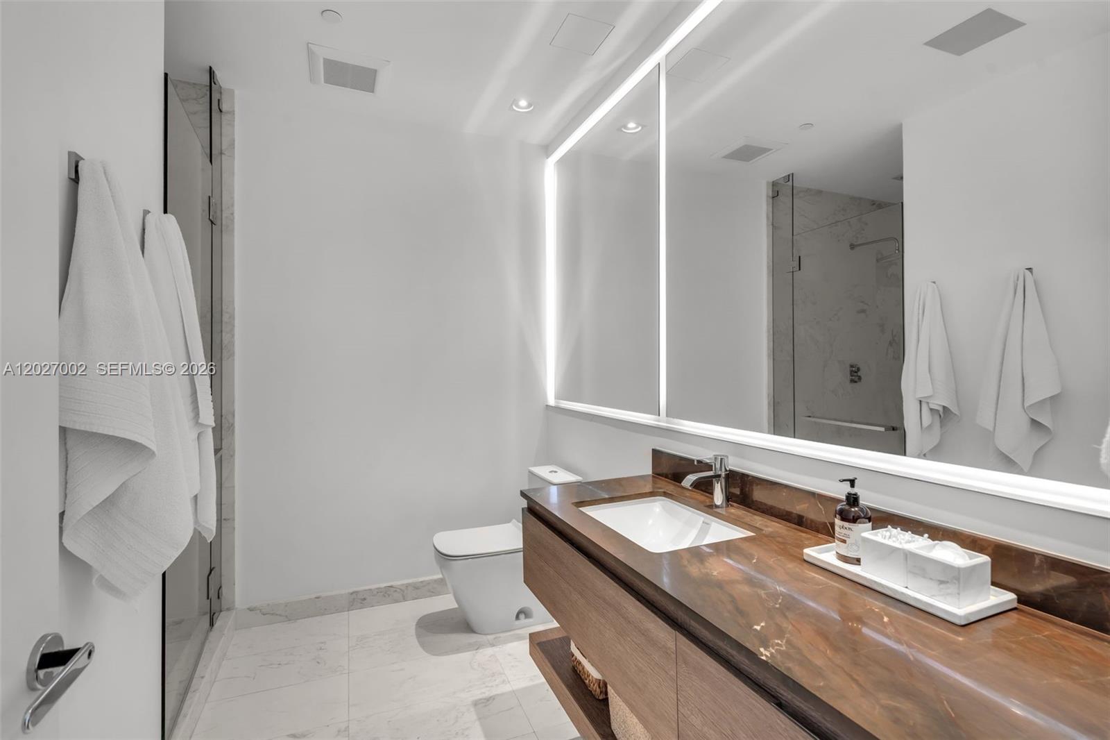 350 Ocean Dr #LPH2N, Key Biscayne FL 33149