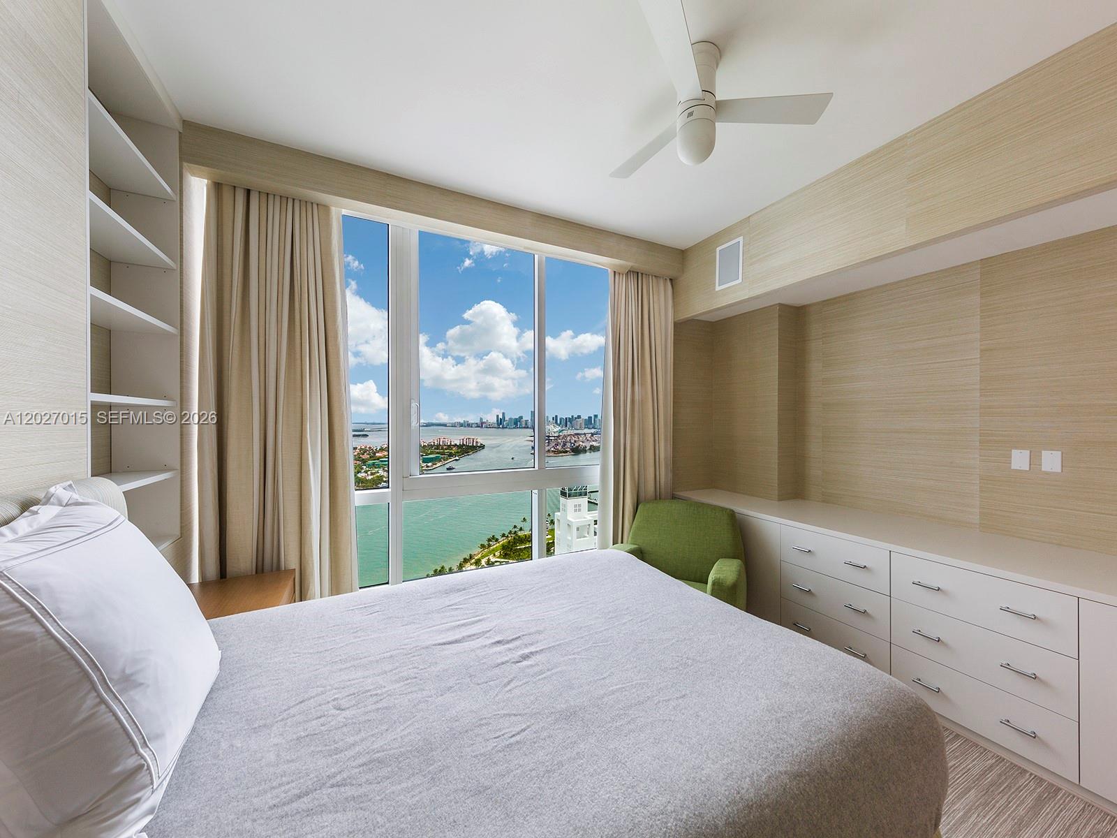 100 S Pointe Dr #3407, Miami Beach FL 33139