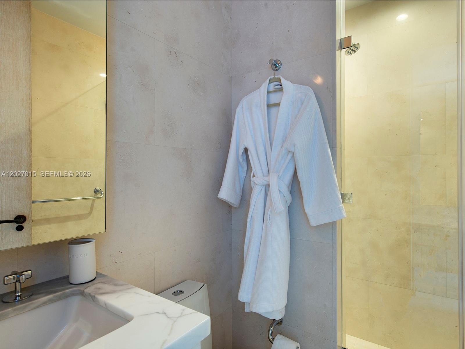 100 S Pointe Dr #3407, Miami Beach FL 33139