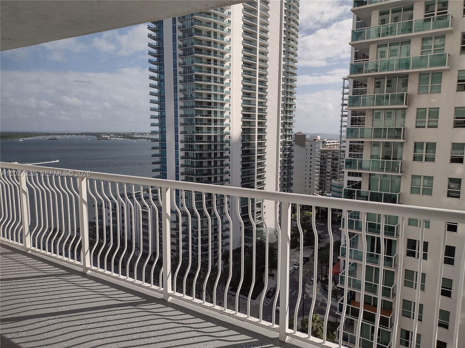 1200 Brickell Bay Dr #2005, Miami FL 33131