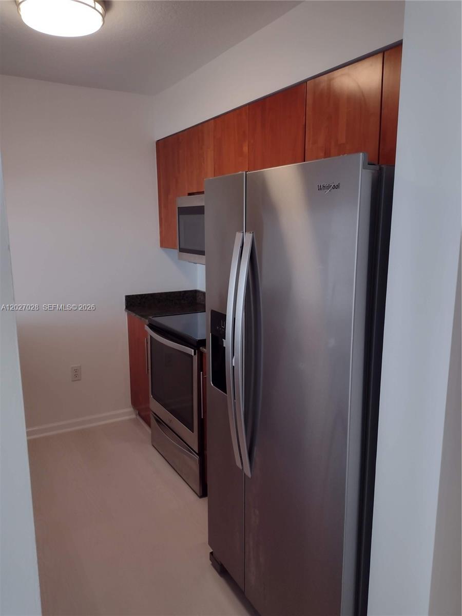 1200 Brickell Bay Dr #2005, Miami FL 33131