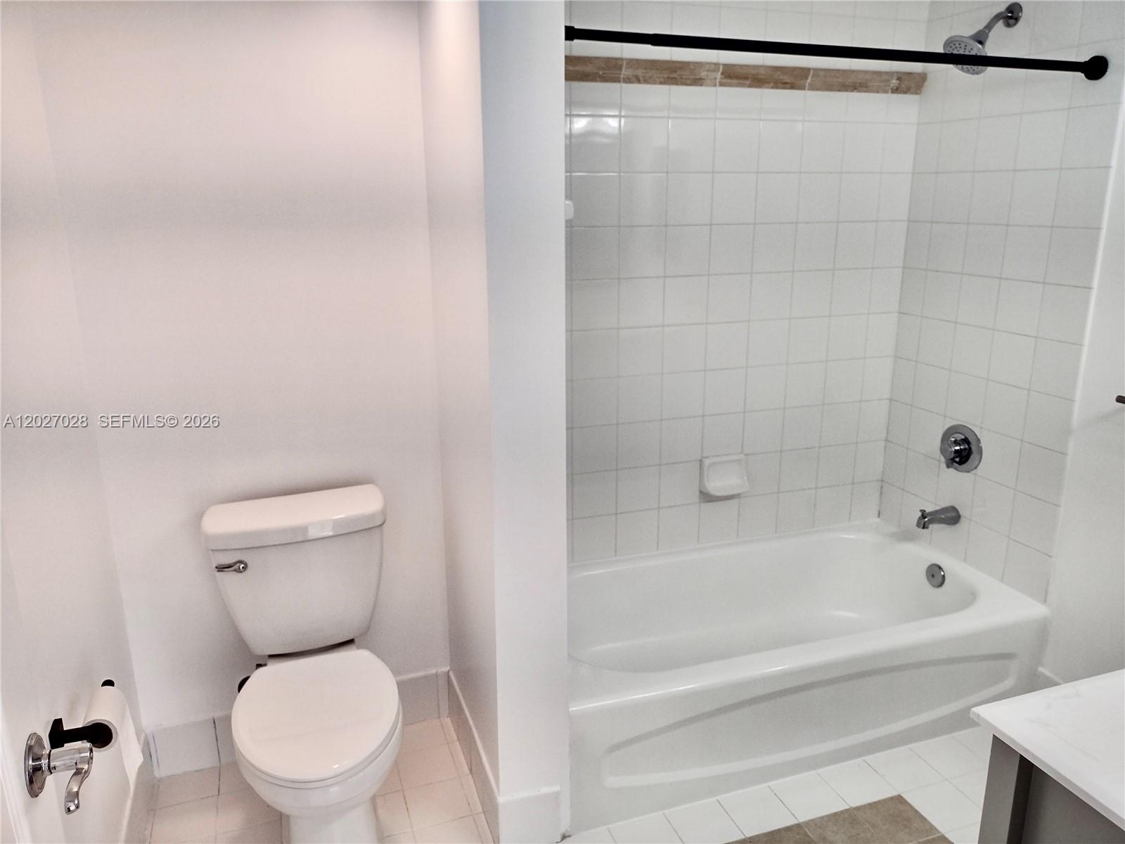 1200 Brickell Bay Dr #2005, Miami FL 33131