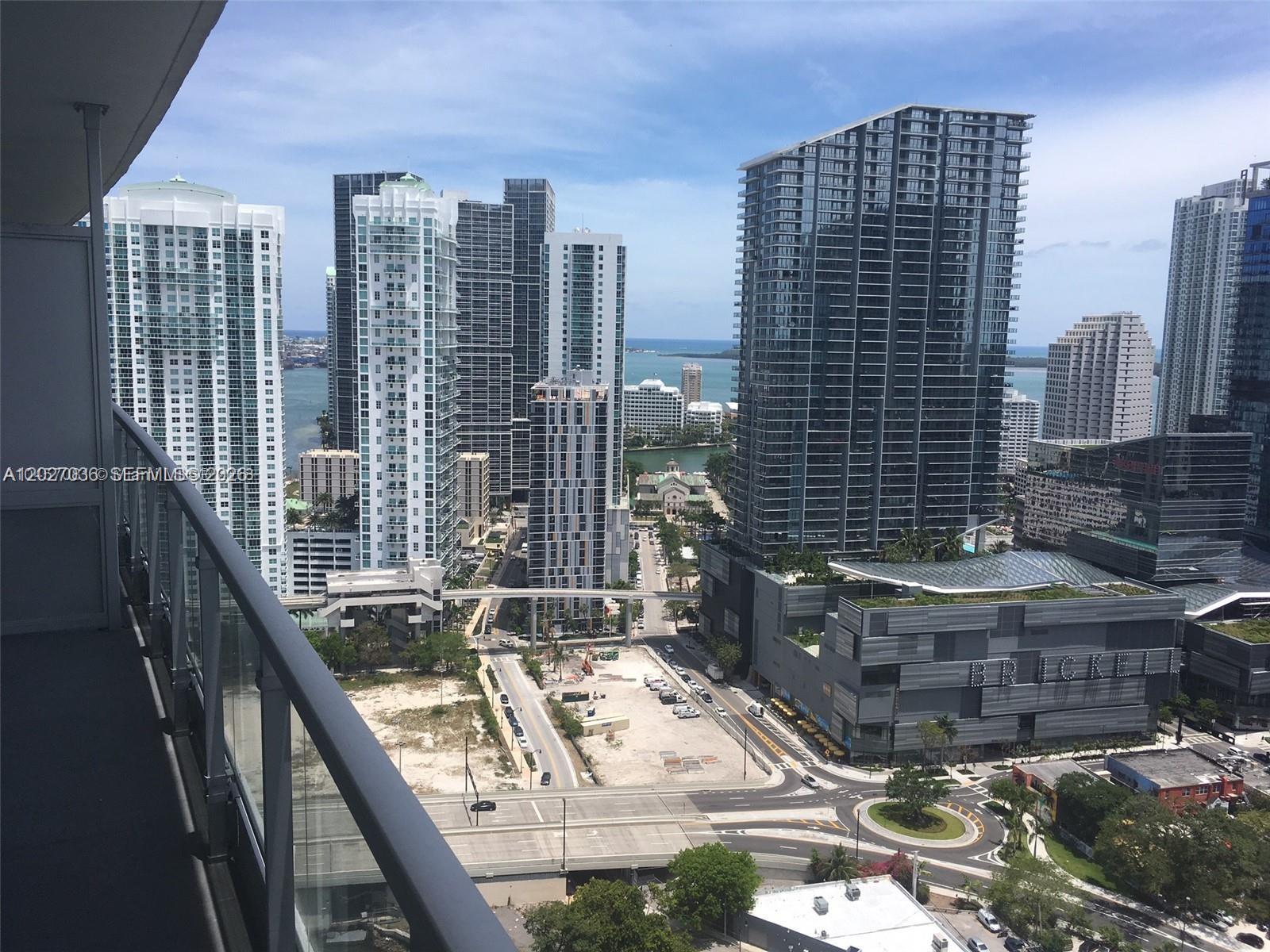 92 SW 3rd St #3404, Miami FL 33130