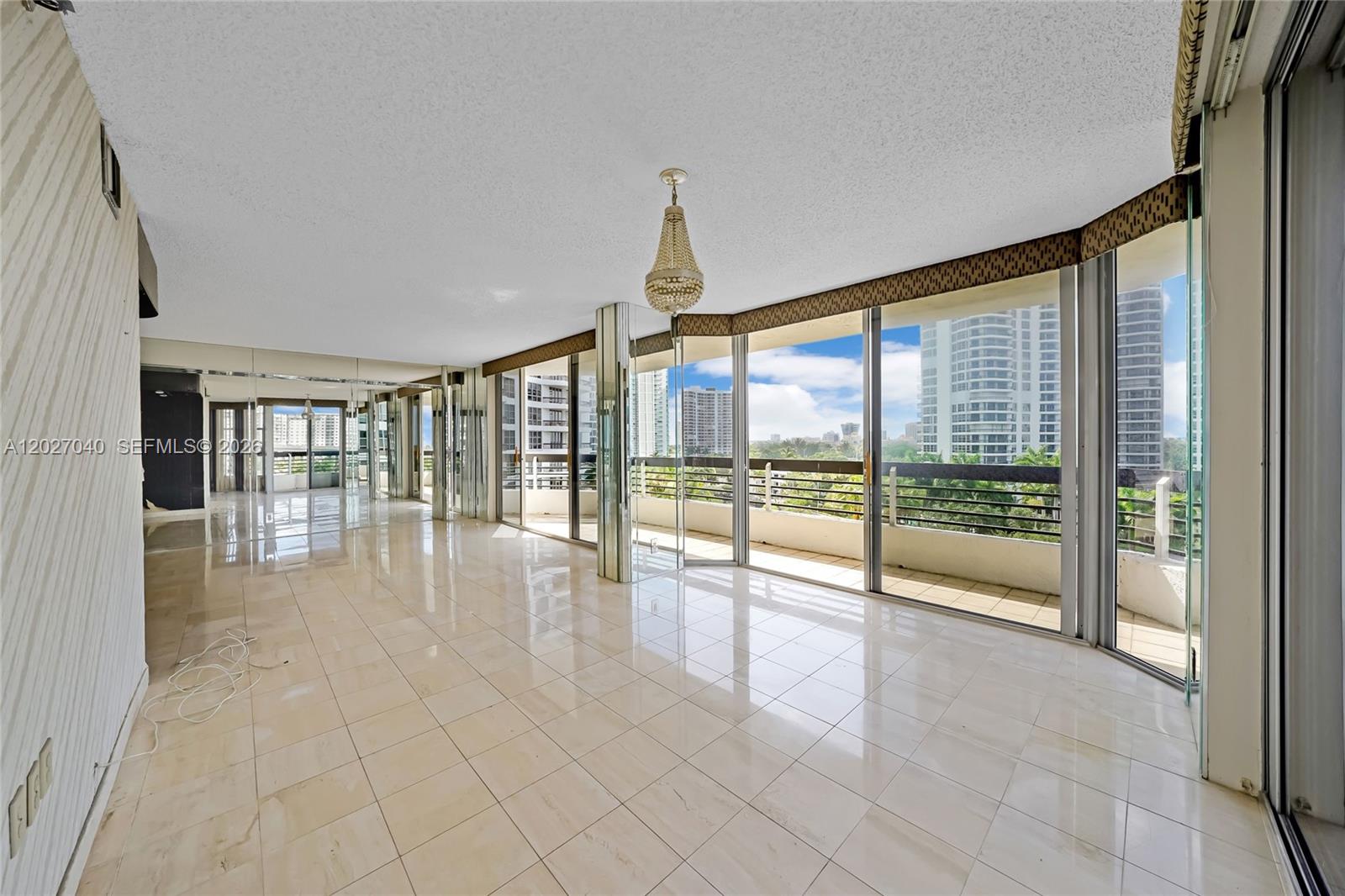 3600 Mystic Pointe Dr #812, Aventura FL 33180