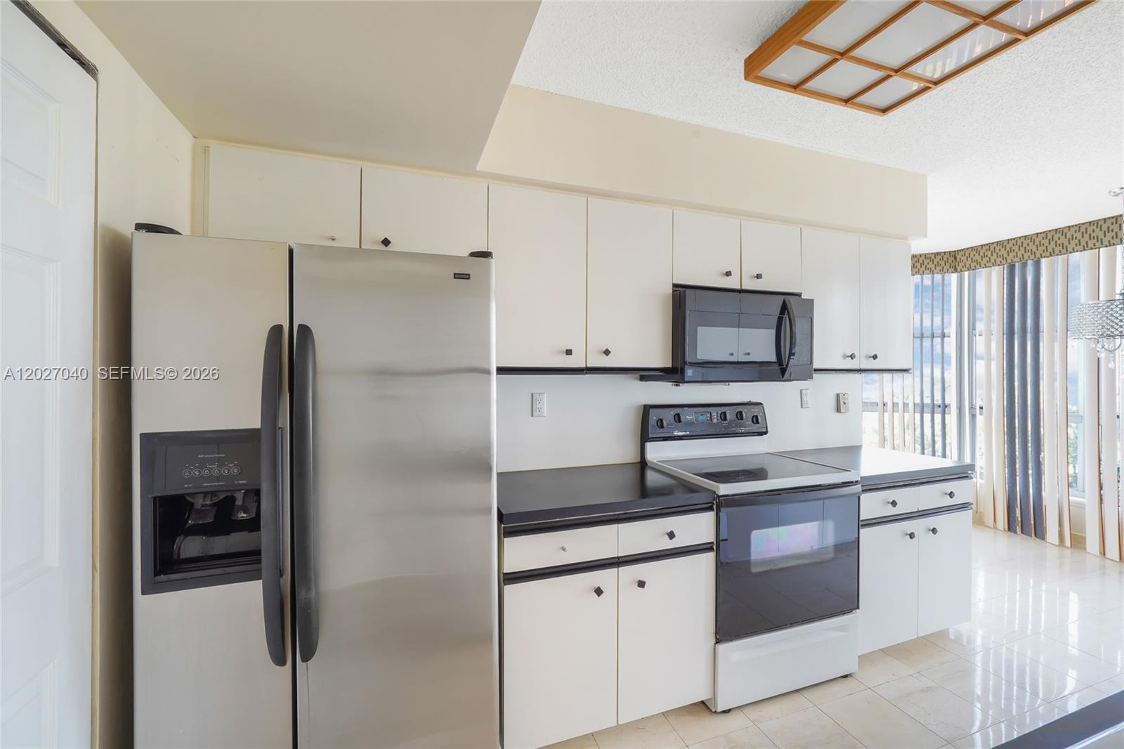 3600 Mystic Pointe Dr #812, Aventura FL 33180