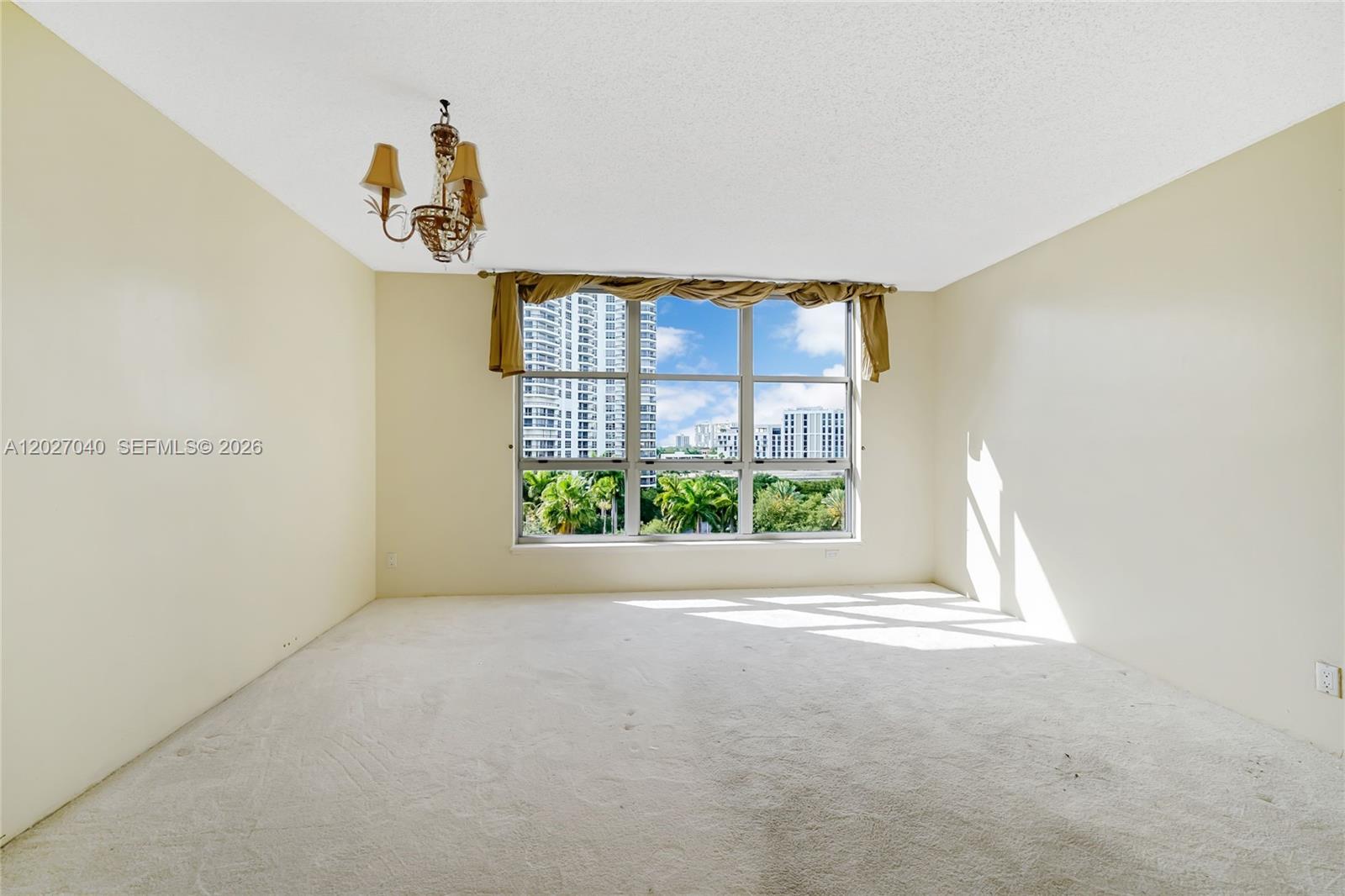 3600 Mystic Pointe Dr #812, Aventura FL 33180