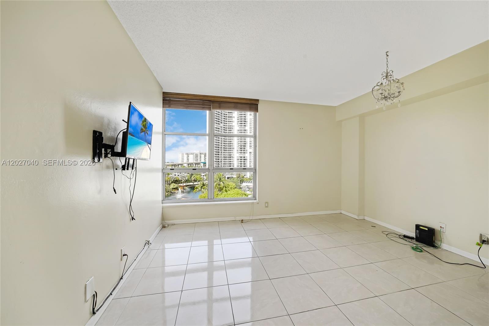 3600 Mystic Pointe Dr #812, Aventura FL 33180