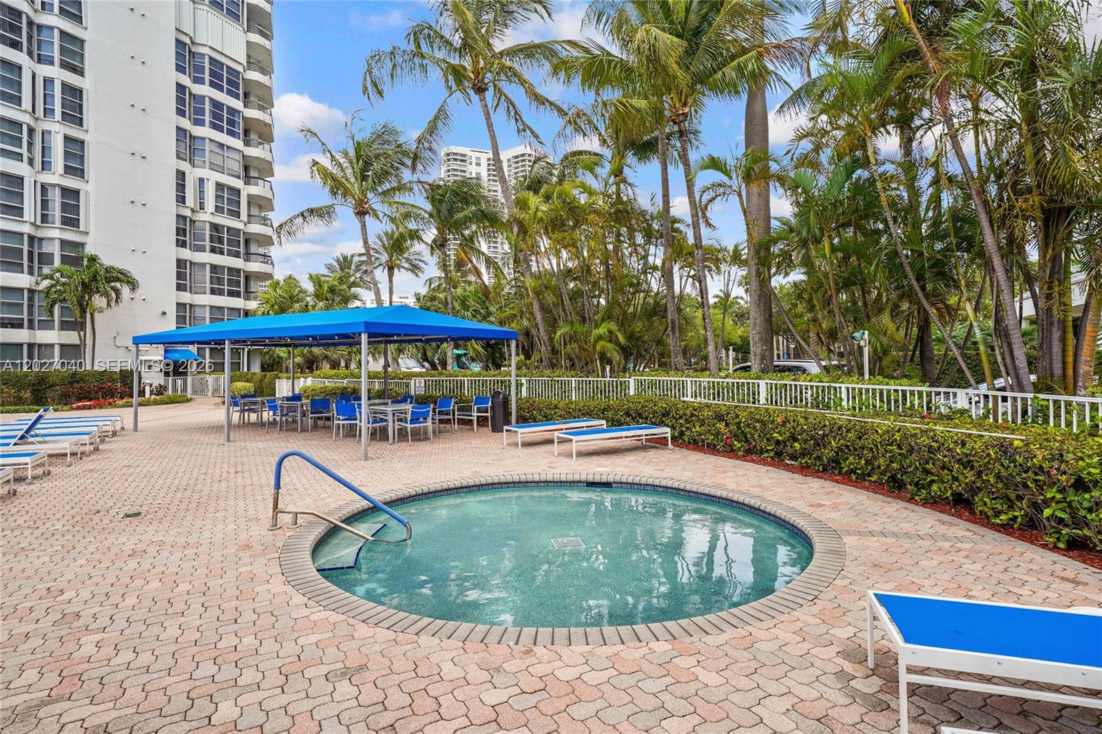 3600 Mystic Pointe Dr #812, Aventura FL 33180
