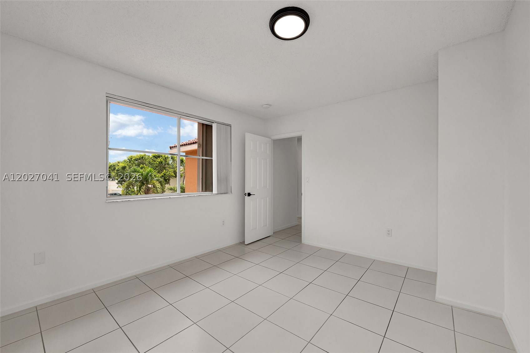 15558 SW 112th Dr, Miami FL 33196