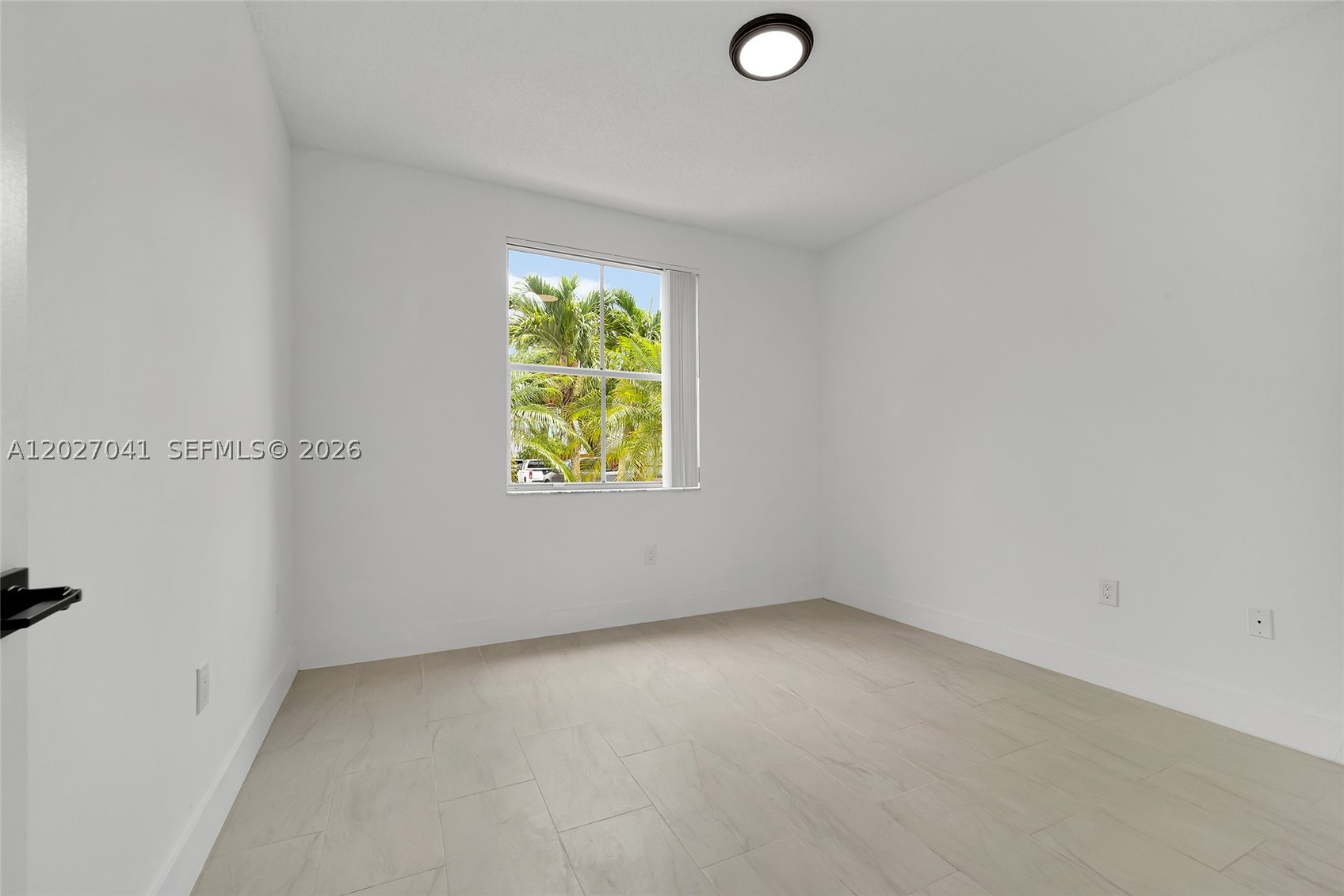 15558 SW 112th Dr, Miami FL 33196