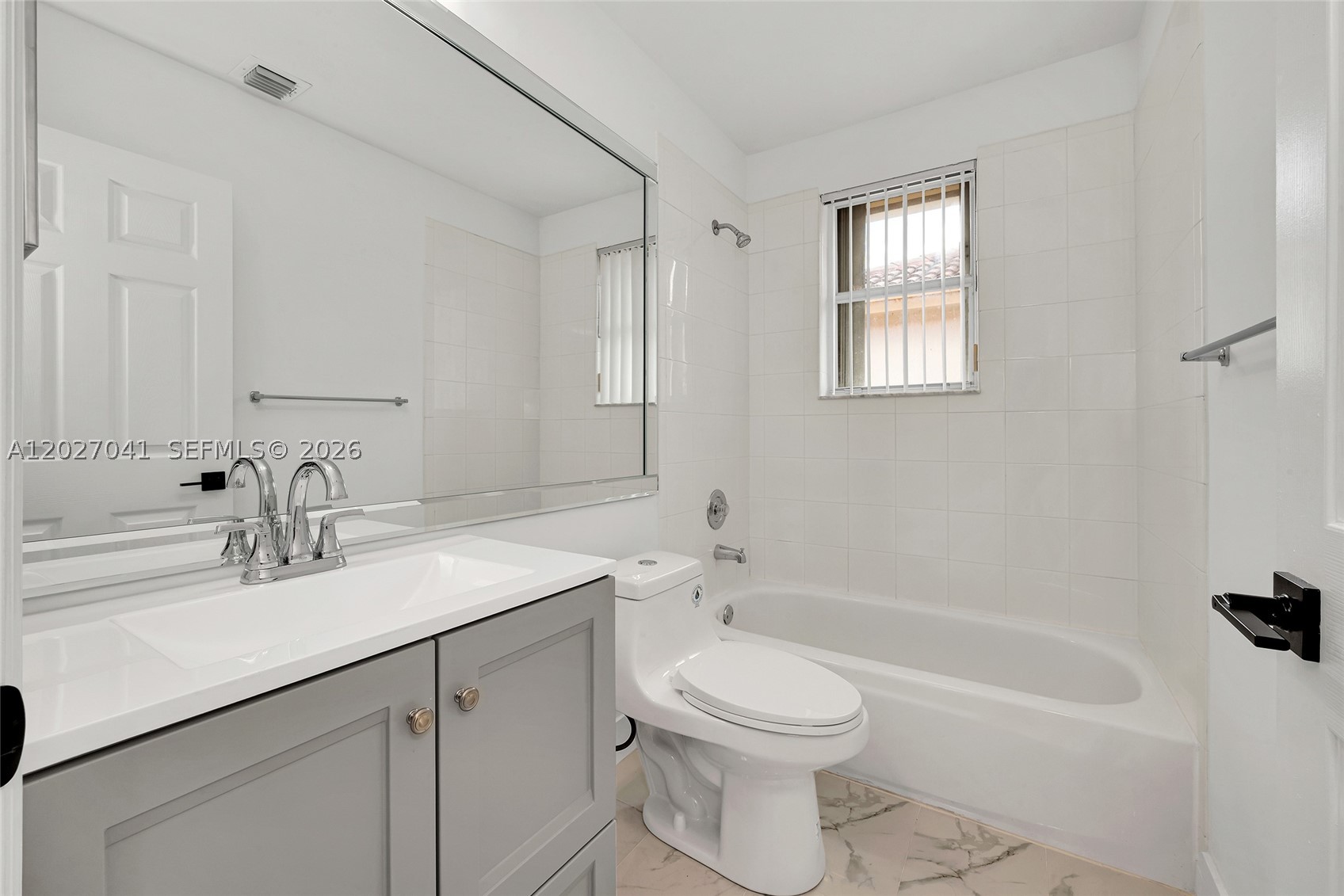 15558 SW 112th Dr, Miami FL 33196