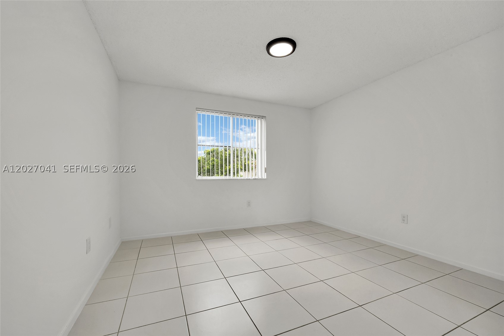 15558 SW 112th Dr, Miami FL 33196