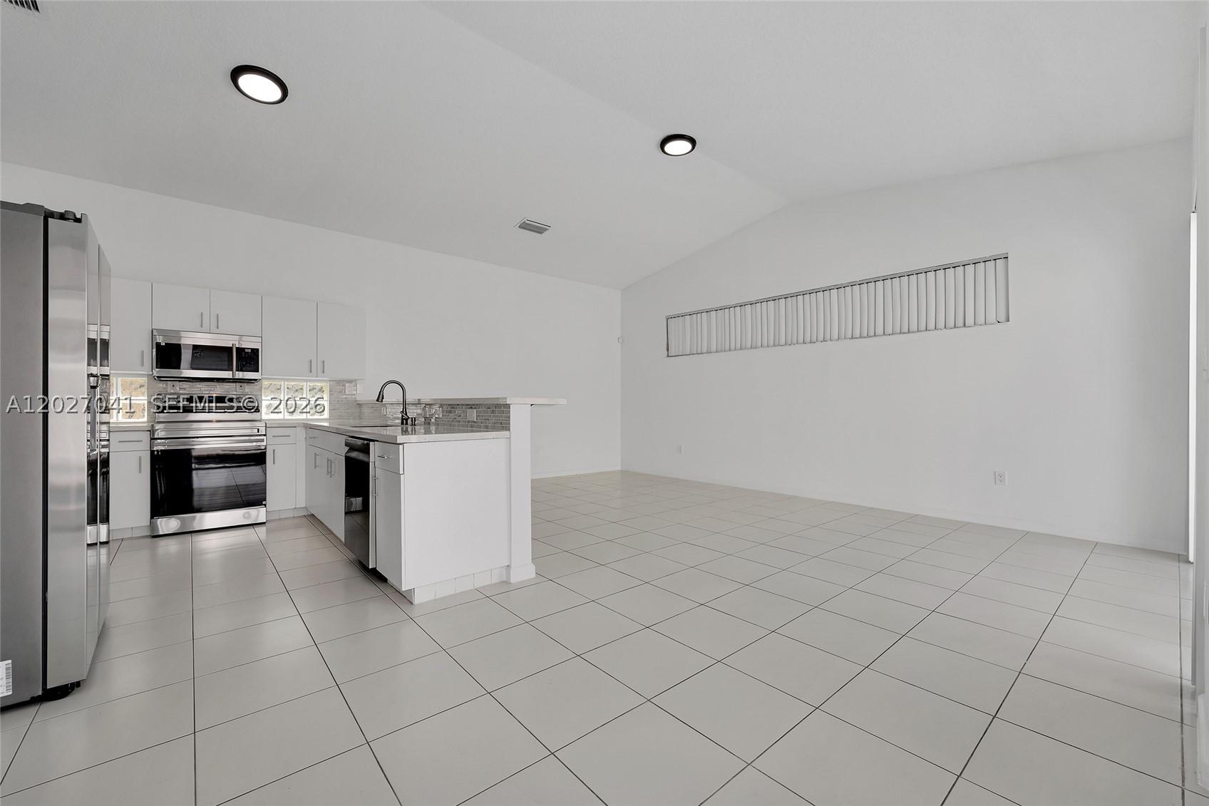 15558 SW 112th Dr, Miami FL 33196