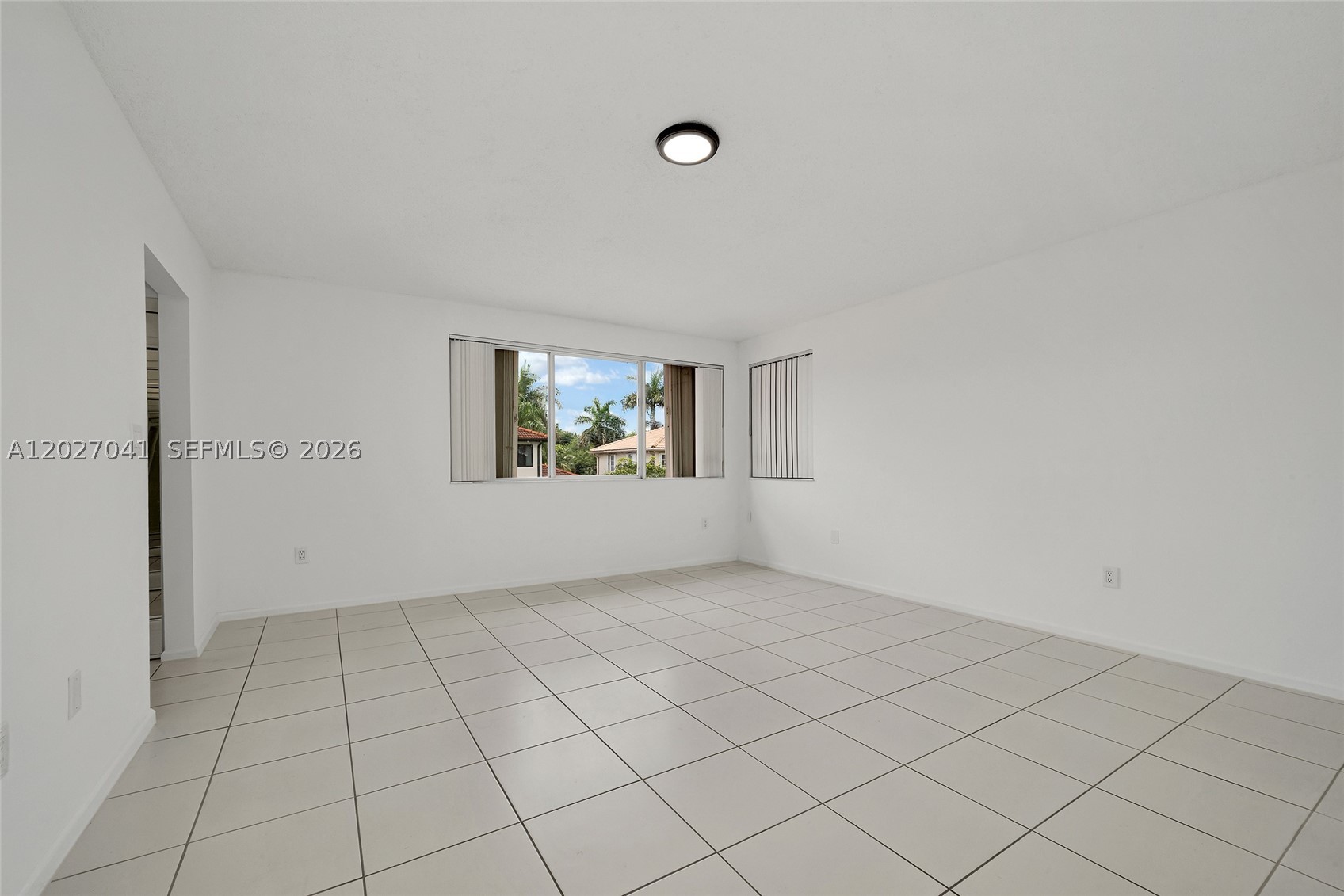15558 SW 112th Dr, Miami FL 33196