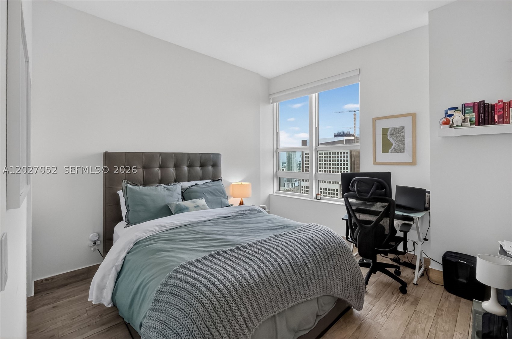 950 Brickell Bay Dr #4504, Miami FL 33131