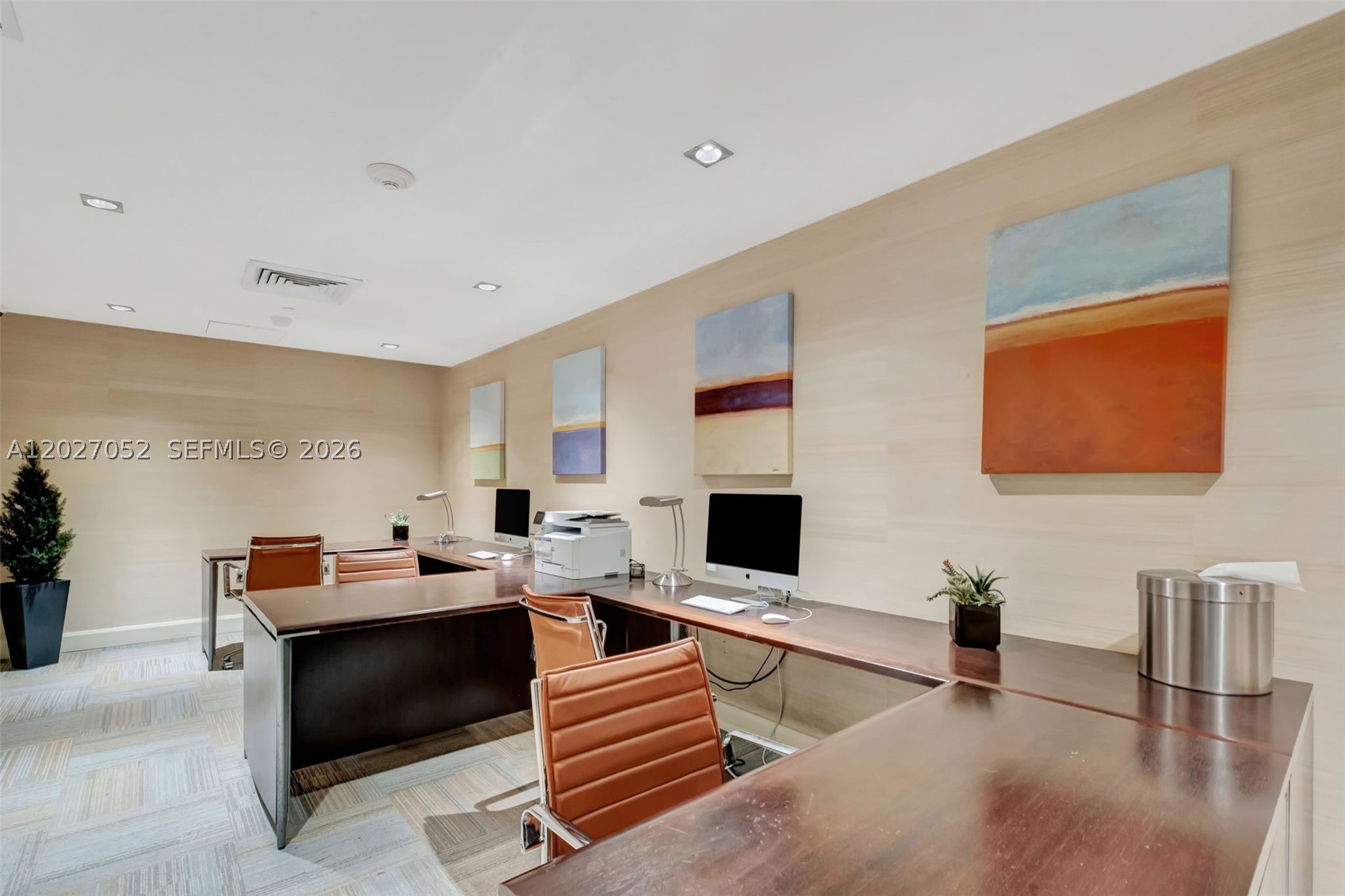 950 Brickell Bay Dr #4504, Miami FL 33131