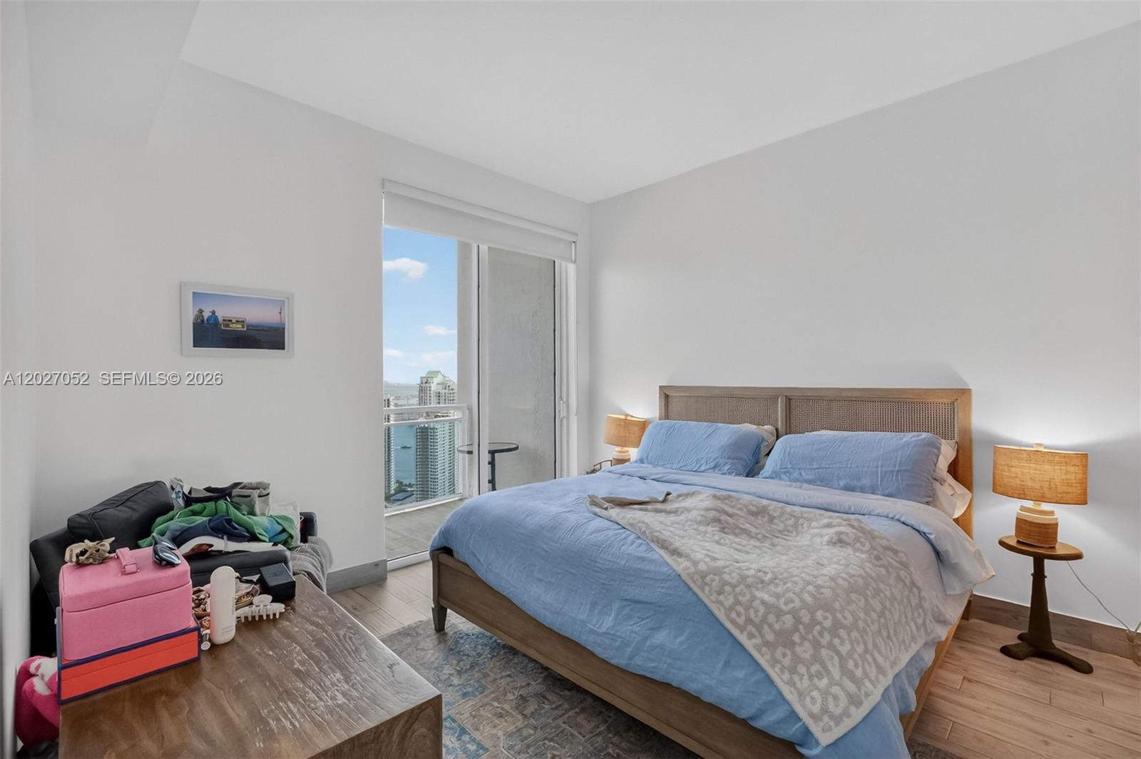 950 Brickell Bay Dr #4504, Miami FL 33131