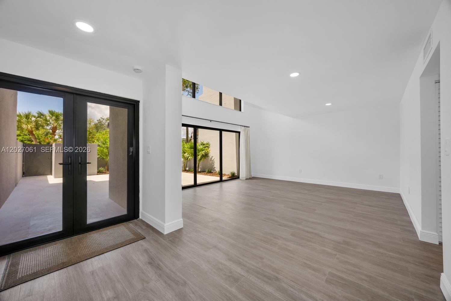6661 SW 72nd St #35, South Miami FL 33143