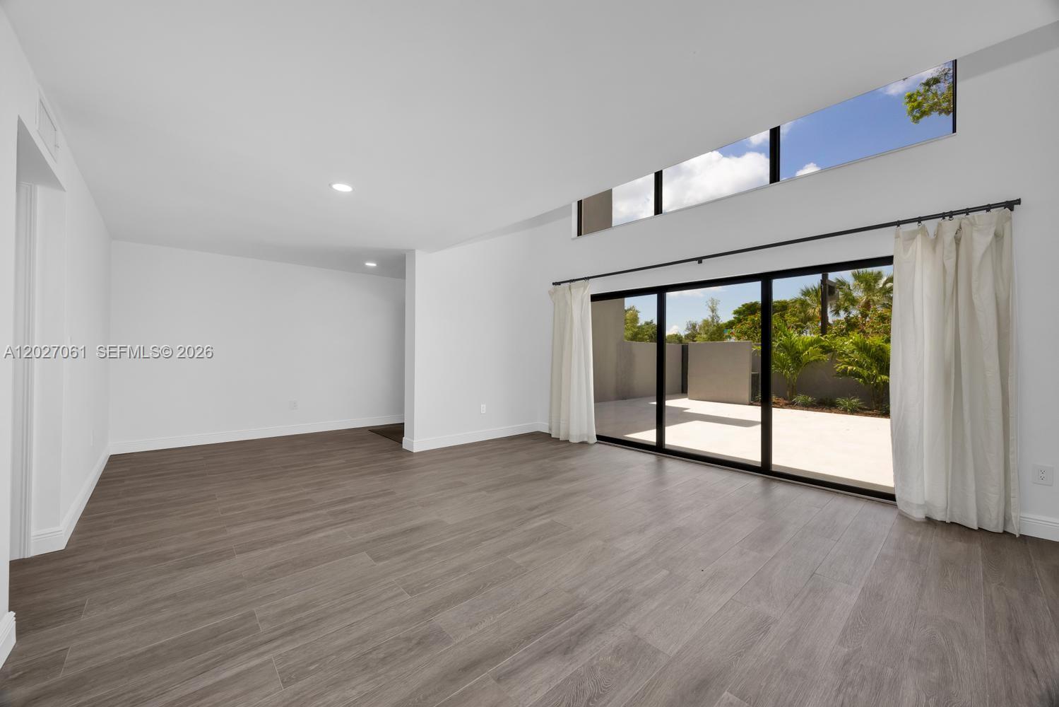 6661 SW 72nd St #35, South Miami FL 33143