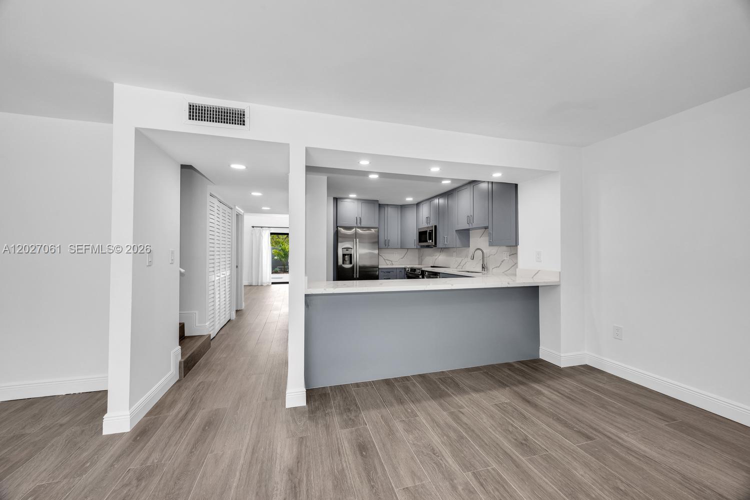 6661 SW 72nd St #35, South Miami FL 33143