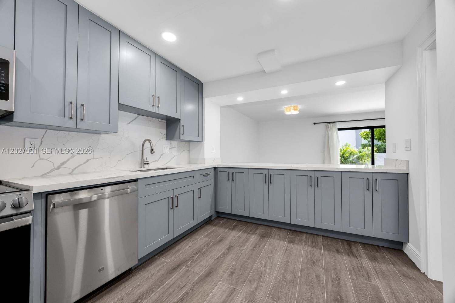 6661 SW 72nd St #35, South Miami FL 33143