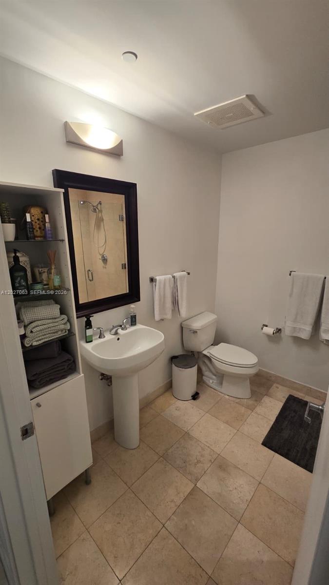 1050 Brickell Ave #816, Miami FL 33131