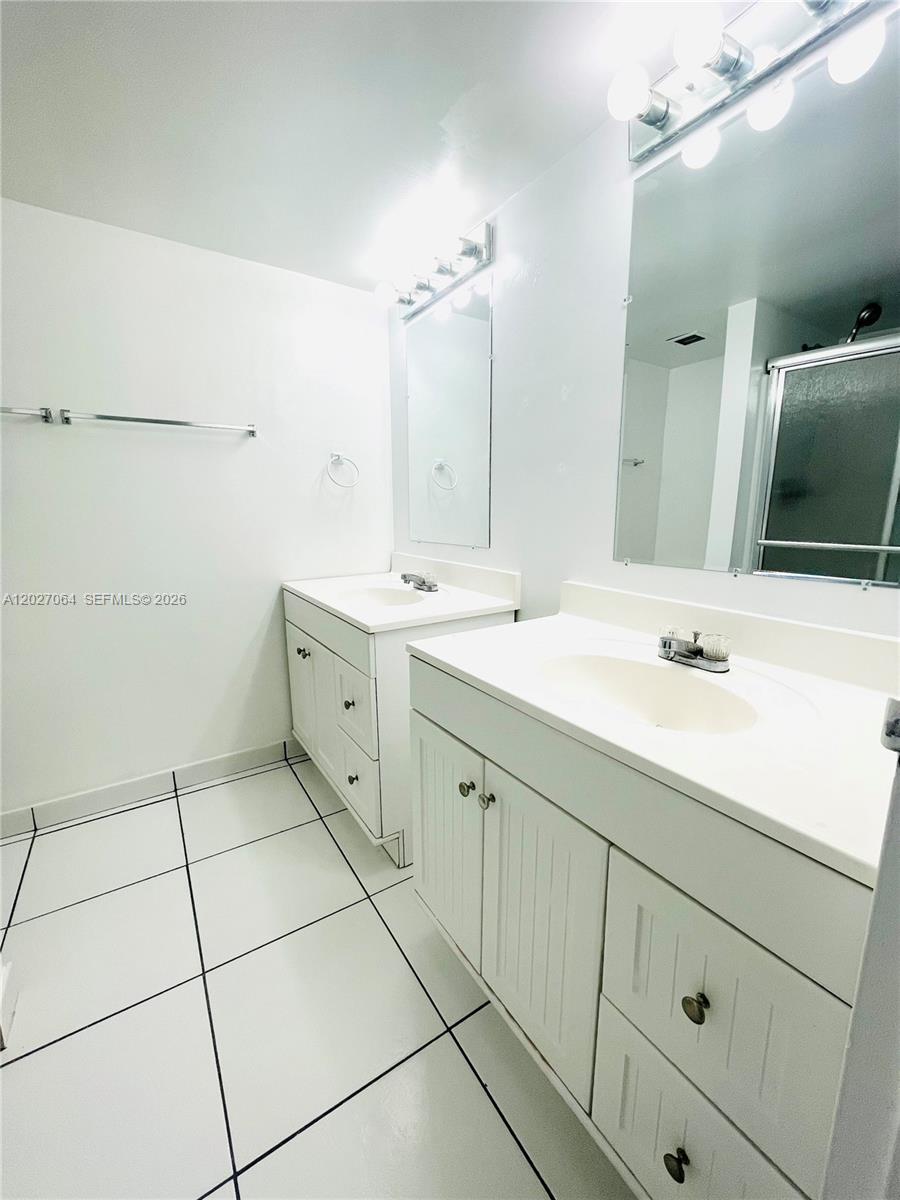 13499 Biscayne Blvd #1613, North Miami FL 33181