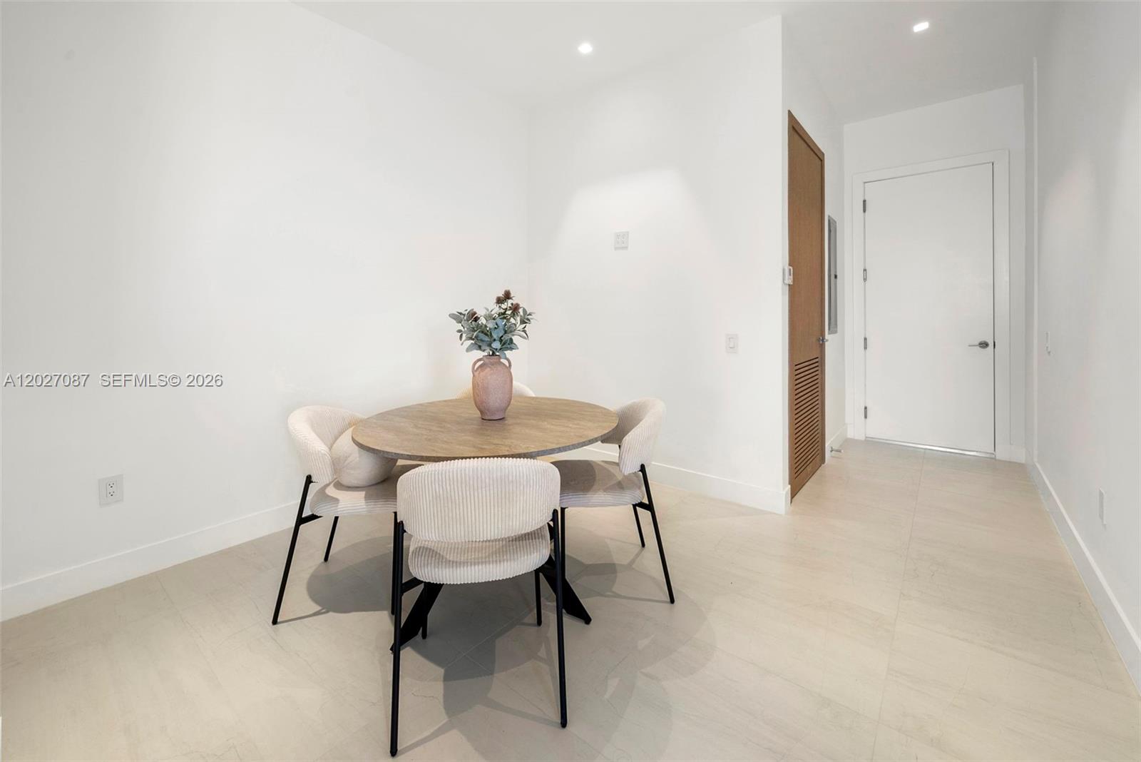 246 NE 6th Ave #302, Delray Beach FL 33483