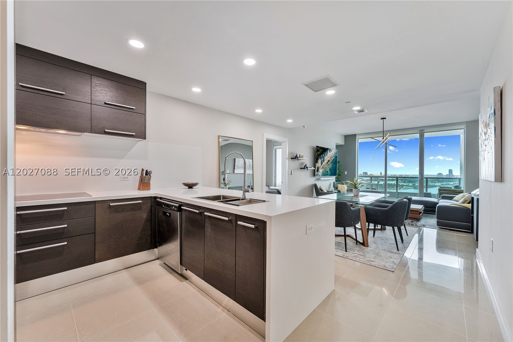 900 Biscayne Blvd #3109, Miami FL 33132