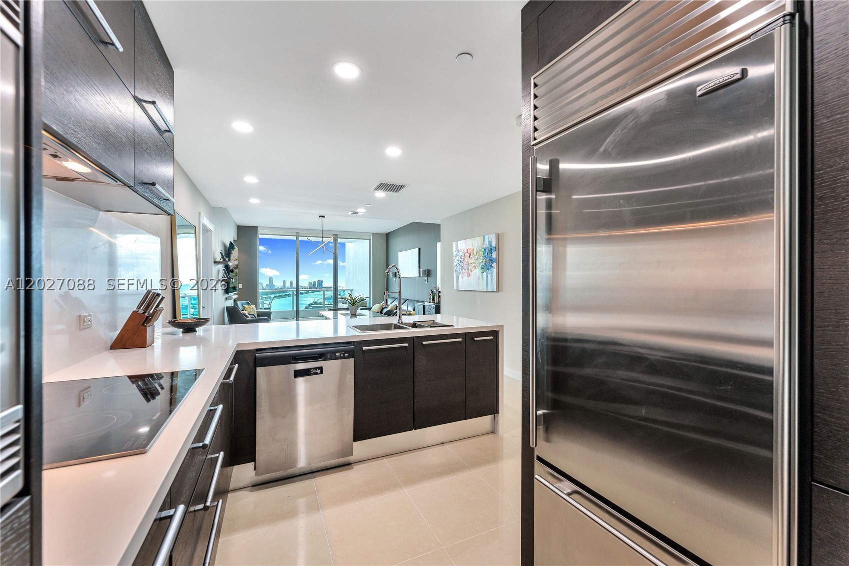 900 Biscayne Blvd #3109, Miami FL 33132
