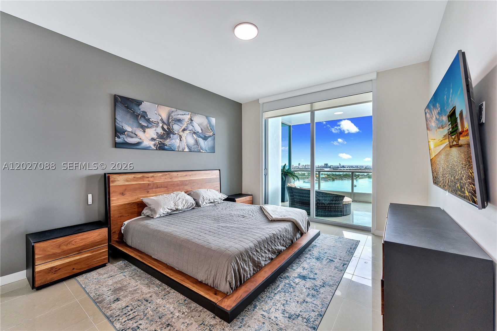 900 Biscayne Blvd #3109, Miami FL 33132