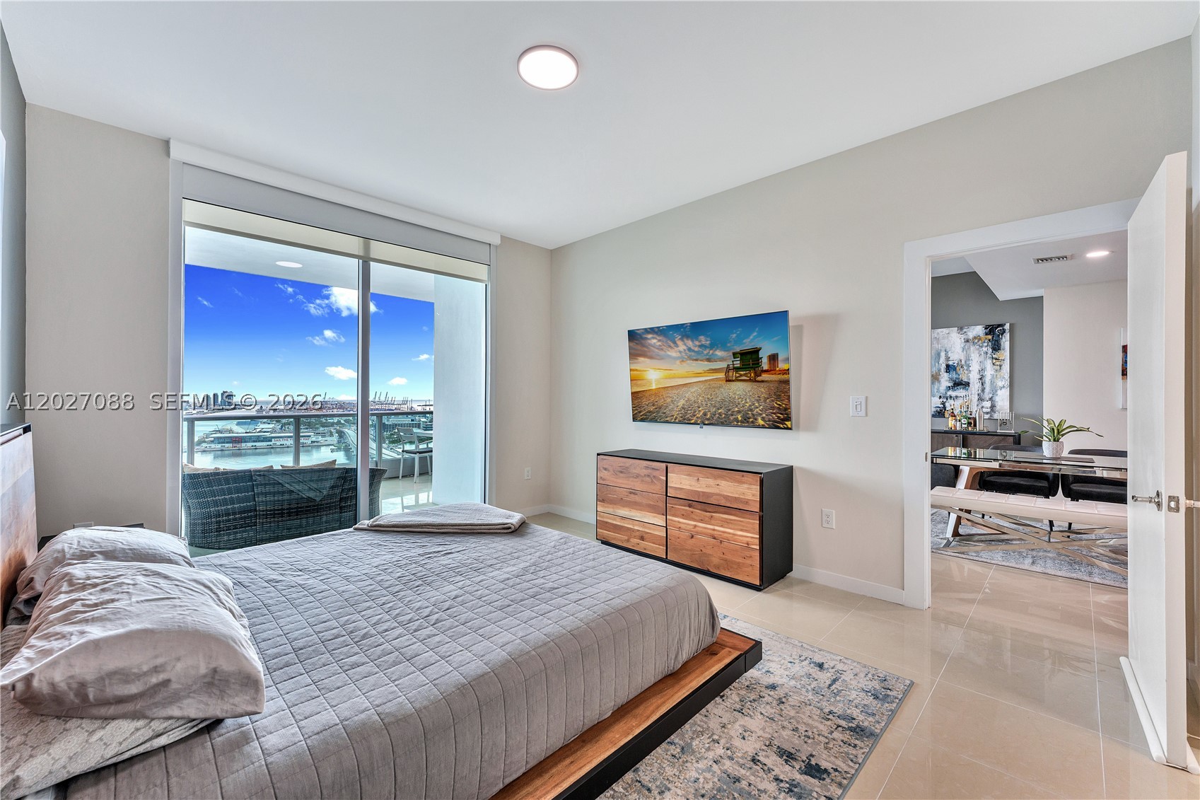 900 Biscayne Blvd #3109, Miami FL 33132