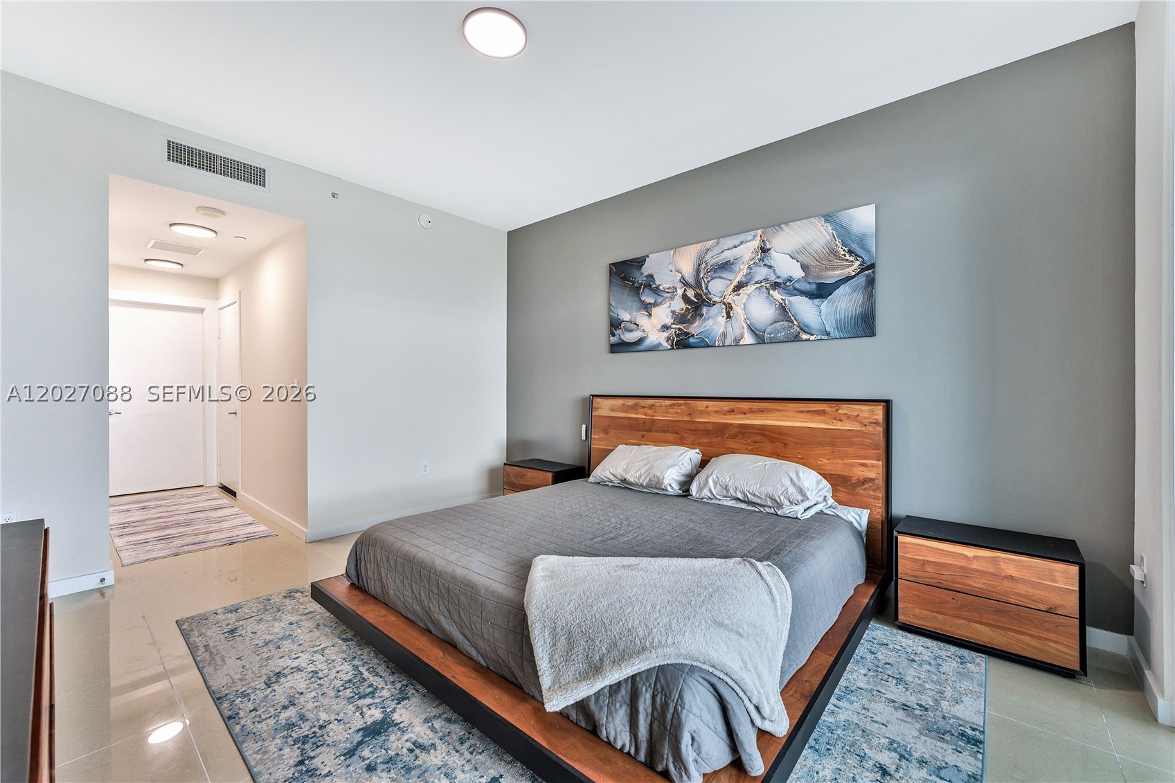900 Biscayne Blvd #3109, Miami FL 33132