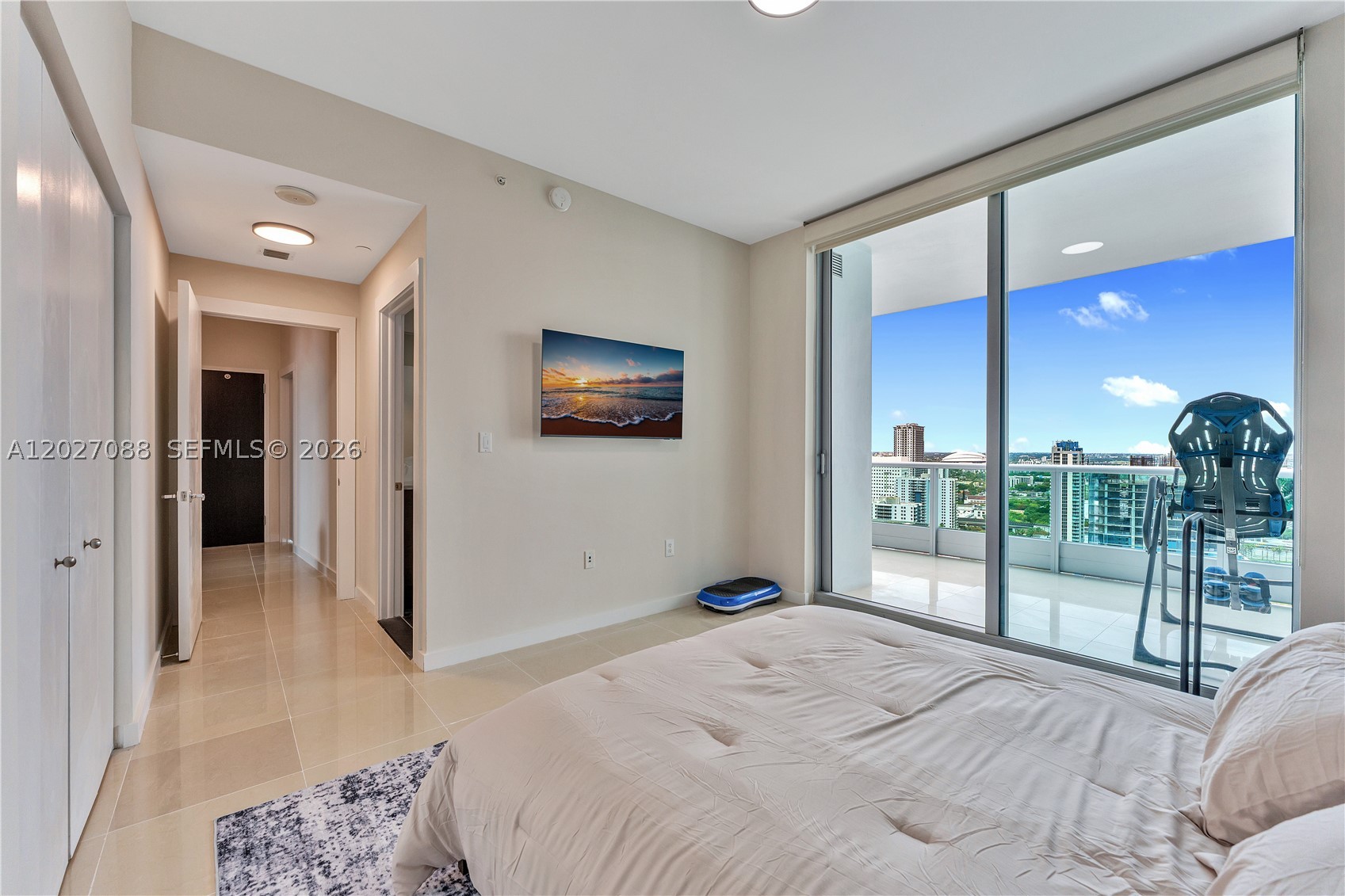 900 Biscayne Blvd #3109, Miami FL 33132