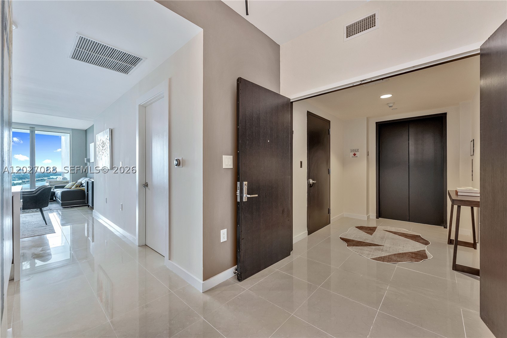900 Biscayne Blvd #3109, Miami FL 33132