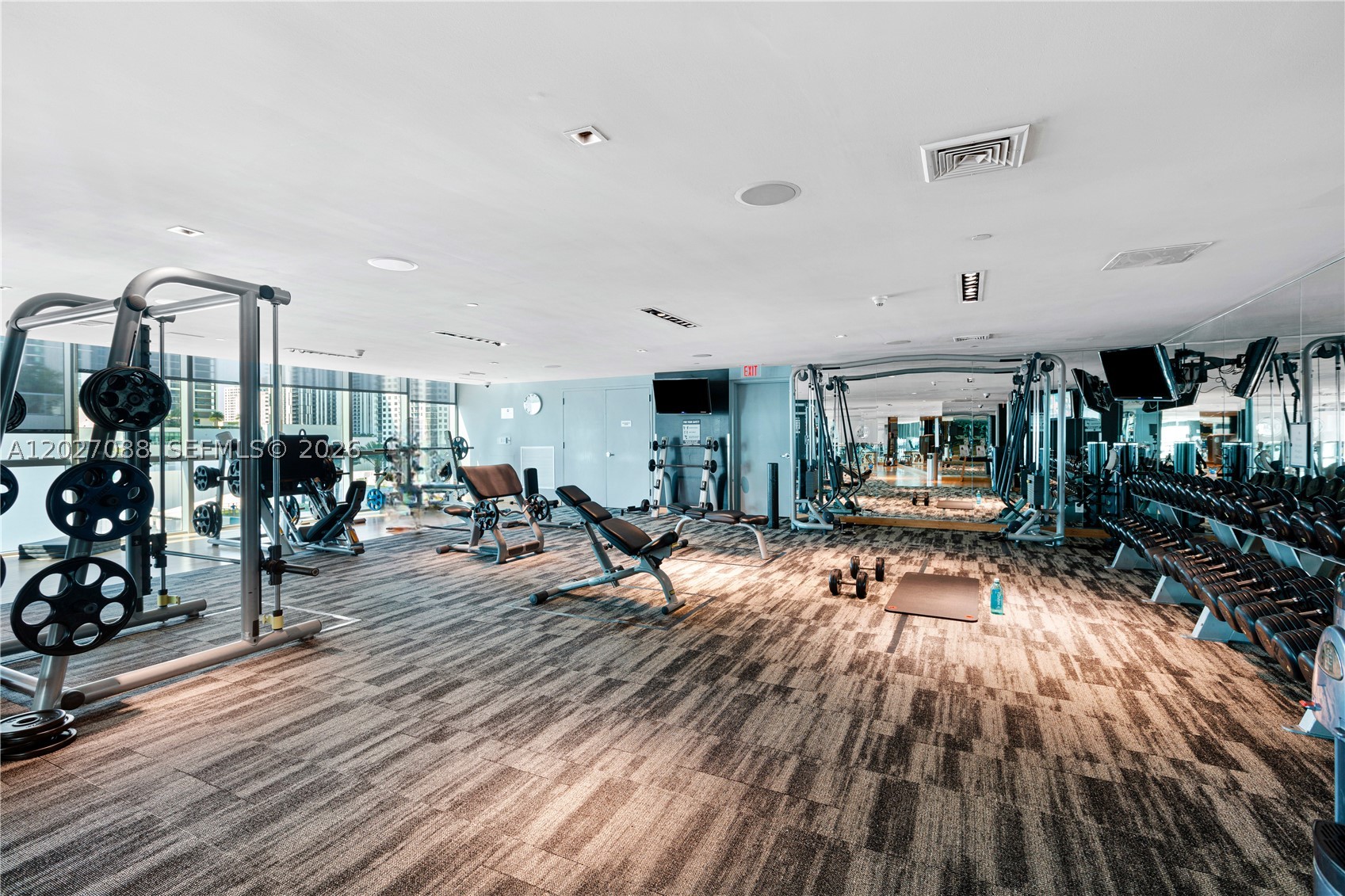 900 Biscayne Blvd #3109, Miami FL 33132