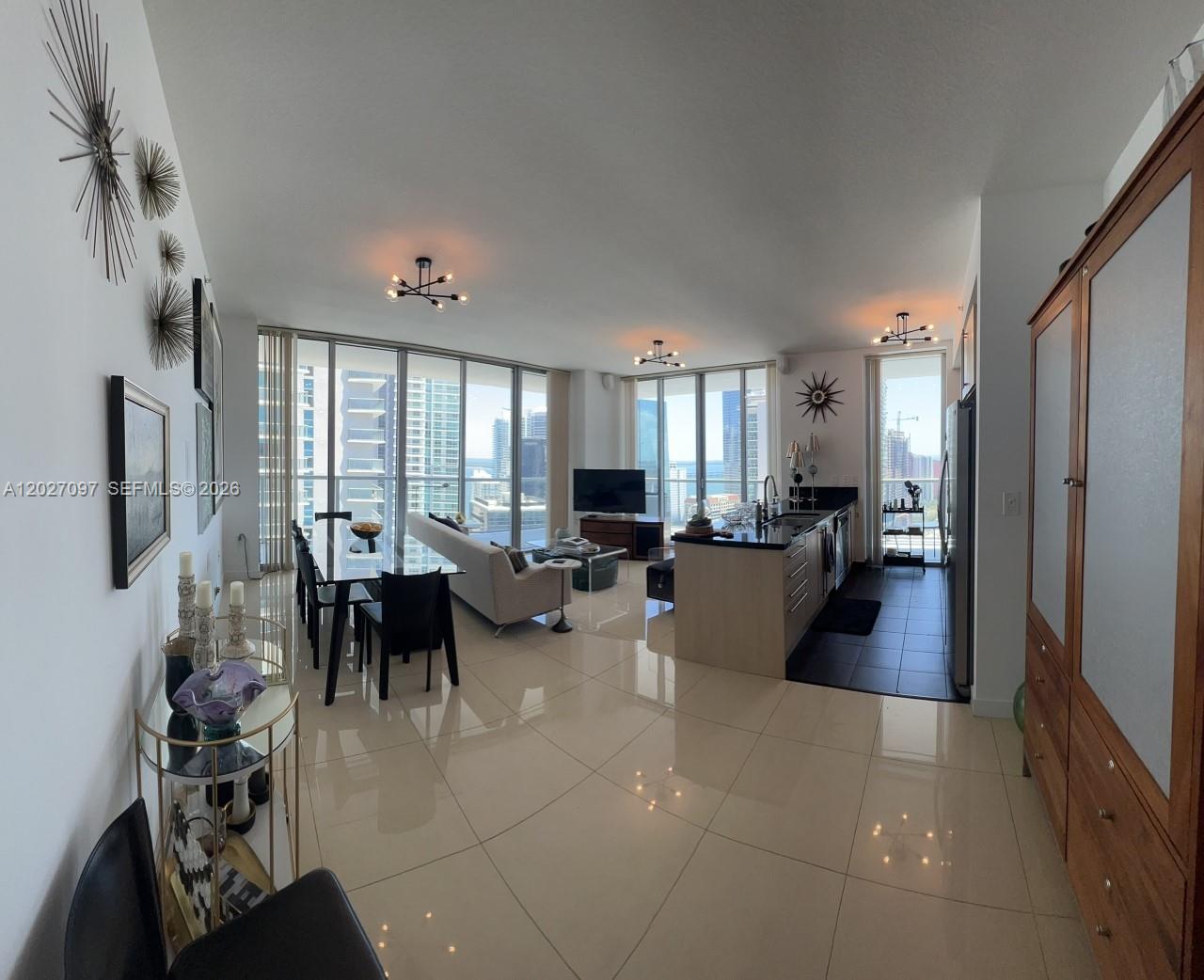 1111 SW 1 Ave #3419, Miami FL 33130