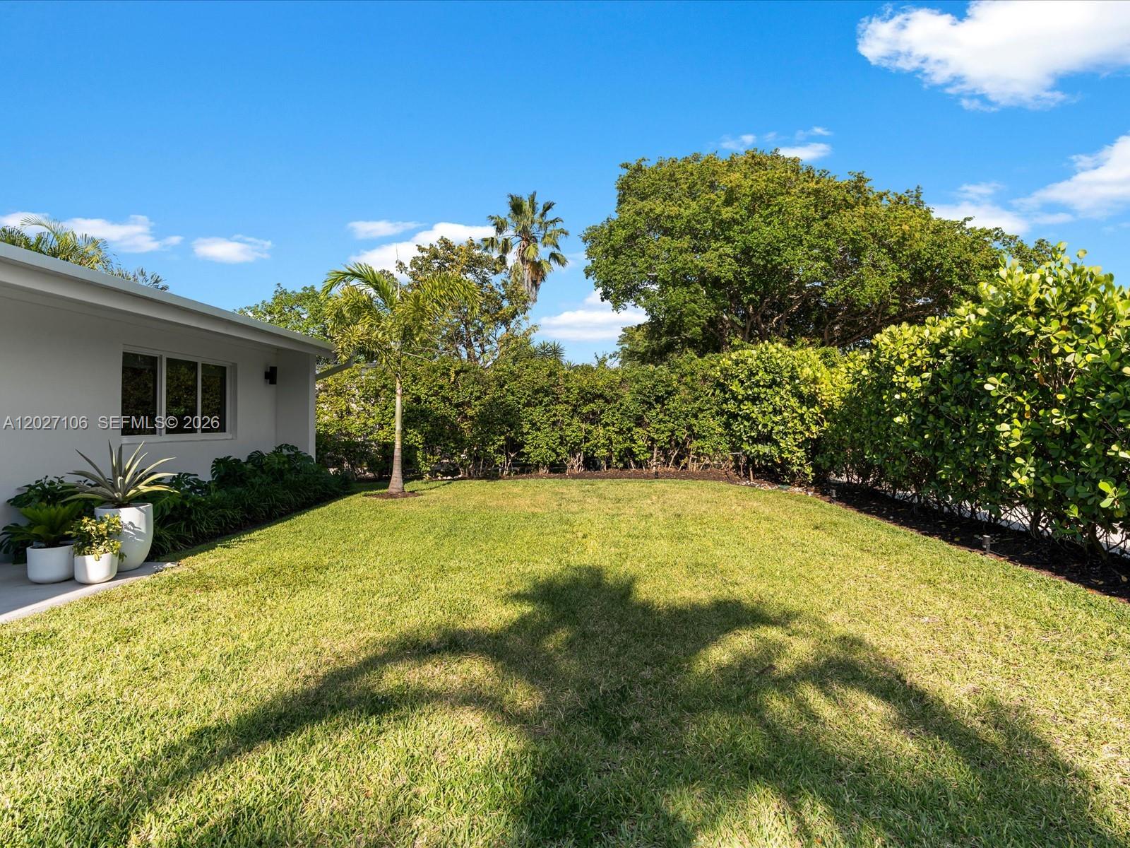 1945 Alamanda Dr #0, North Miami FL 33181