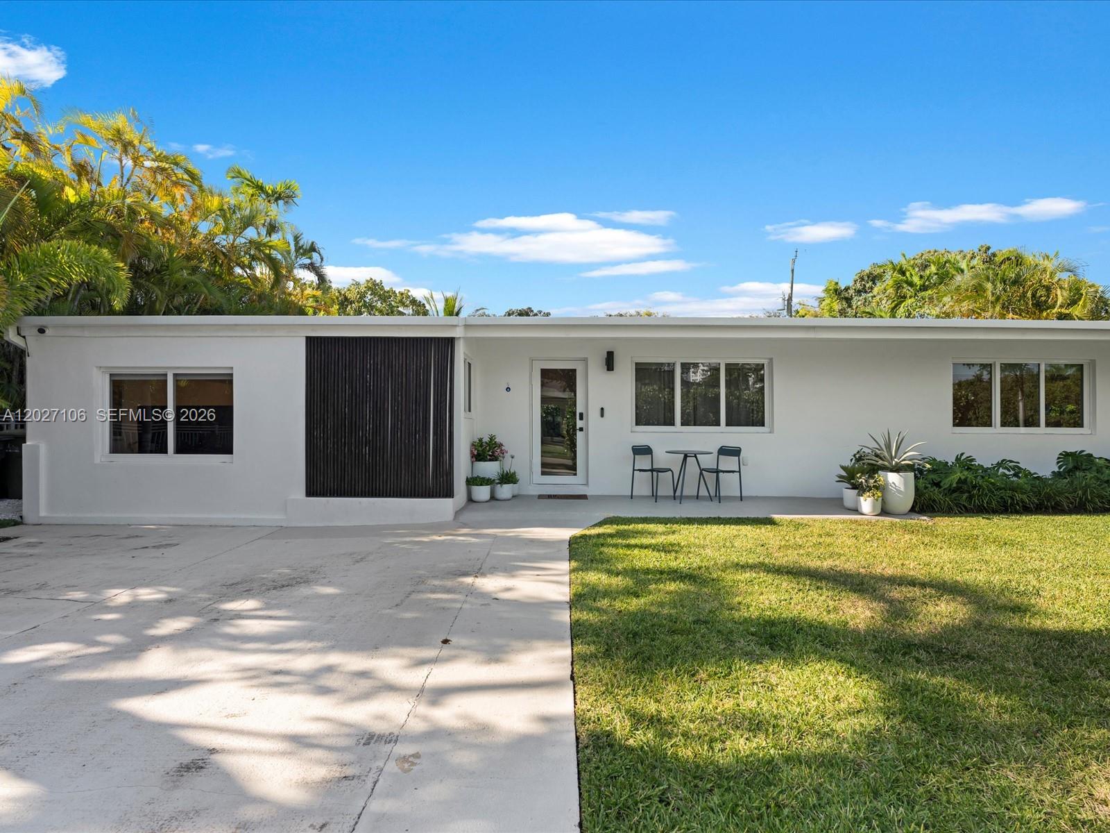 1945 Alamanda Dr #0, North Miami FL 33181