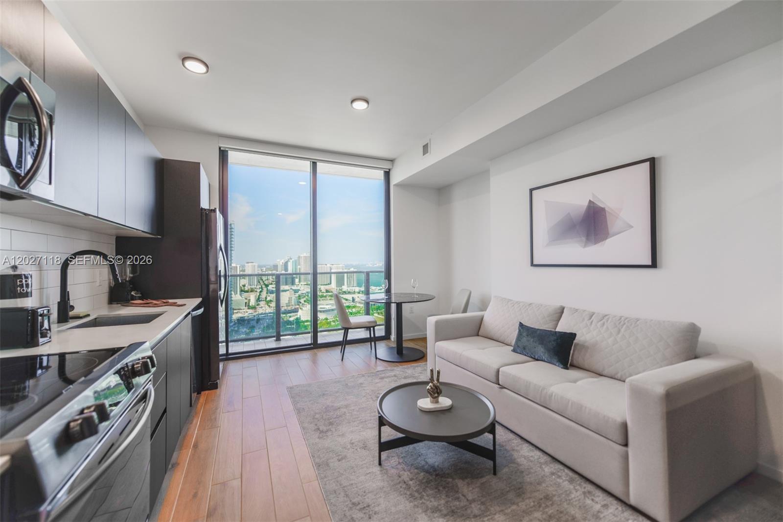 398 NE 5th St #3505, Miami FL 33132