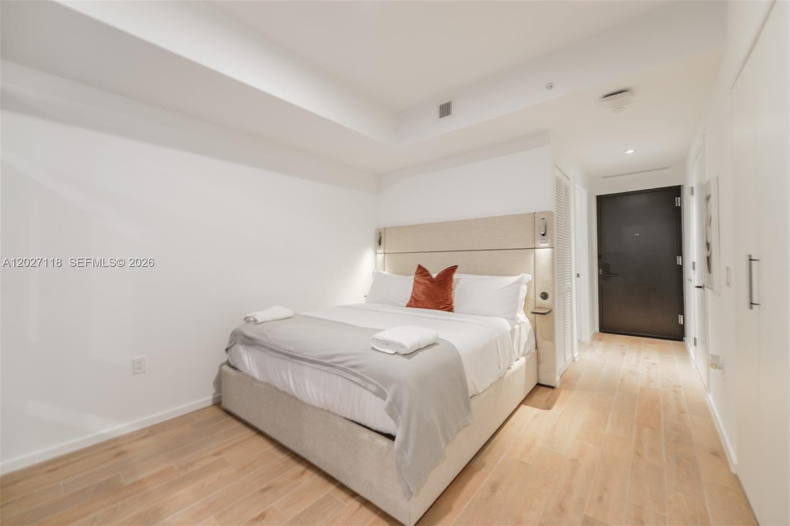 398 NE 5th St #3505, Miami FL 33132